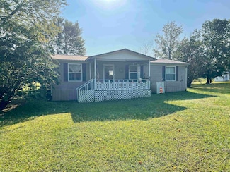 150 Cap Blount Ln, Savannah, TN 38372