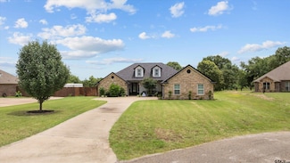 16020 Stonebriar Ct, Lindale, TX 75771