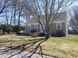 10 Lasca St, North Dartmouth, MA 02747
