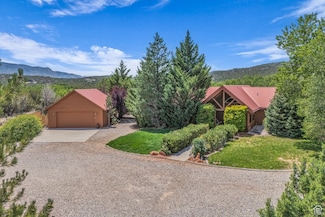 2792 E Badger Way, New Harmony, UT 84757