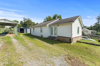 431 Bay St, Mount Carmel, TN 37645