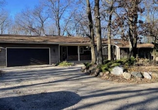 4916 Enchanted Valley Rd, Middleton, WI 53562