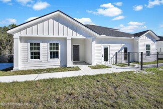 721 Hiddenwood Way, Oakleaf Plantation, FL 32065