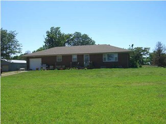 1675 SW Indianola Rd, Benton, KS 67017