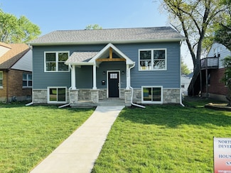 3906 West Ave, McHenry, IL 60050