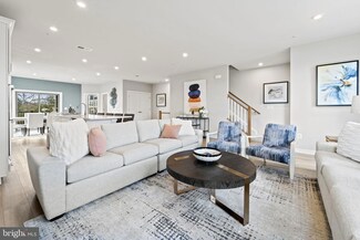 2445 Silver Line Alley, Herndon, VA 20171