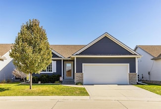 2909 SW Country Ln, Ankeny, IA 50023