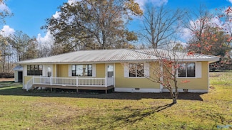 2028 Bellview Rd, Henagar, AL 35978