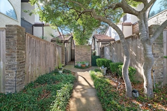 18040 Midway Rd Unit 120, Dallas, TX 75287