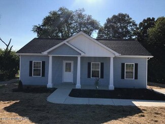 101 Prairie View Ln, Pembroke, VA 24136