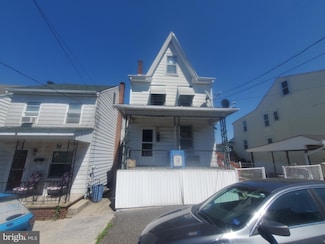 223 Broad St, Saint Clair, PA 17970