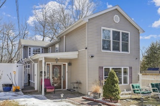 5 Lark St, Washingtonville, NY 10992