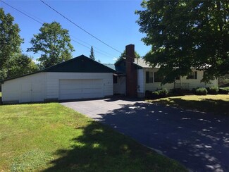 9 Bull Rock Rd, Dixfield, ME 04224