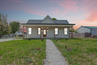 107 Shady St, Summertown, TN 38483