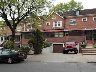6111 Alderton St, Rego Park, NY 11374