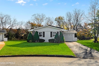 8 Thoreau Ct, Brick, NJ 08724