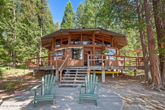 570 S Diamond Park Rd, Coolin, ID 83821