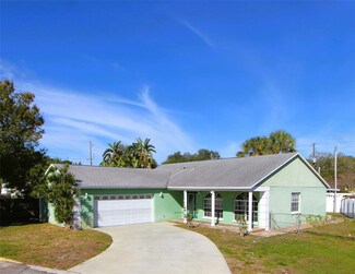 10399 65th Ave, Seminole, FL 33772
