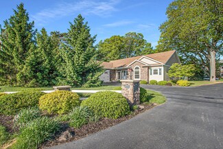 849 N Lakeshore Dr, Ludington, MI 49431