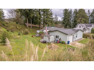 770 N Adams St, Coquille, OR 97423