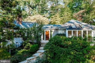 631 Stillwater Rd, Gibson Island, MD 21056