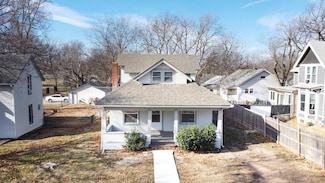 815 N Plum St, Newton, KS 67114