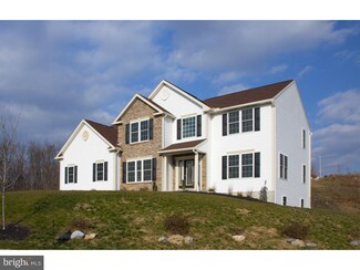 102 Alex Ct, Kutztown, PA 19530