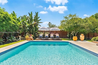 4461 NE 15th Ave, Oakland Park, FL 33334