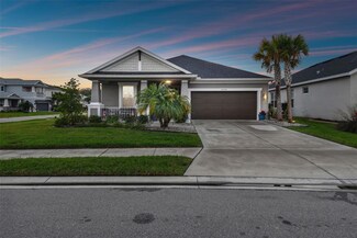 10574 Piedra Dr, Palmetto, FL 34221