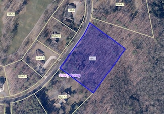 560 Club Cir, Glade Springs, WV 25832