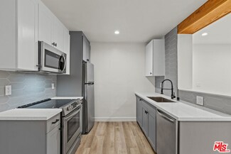 6350 Willoughby Ave Unit 5, Los Angeles, CA 90038