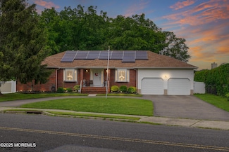 13 New Friendship Rd, Howell, NJ 07731