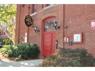 470 Silver St Unit 204, Manchester, NH 03103
