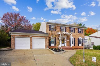 110 Cardinal Glen Cir, Sterling, VA 20164