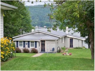 4166 Shorewood Dr, Hammondsport, NY 14840