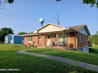 112 Dixie Gardens, Centertown, MO 65023