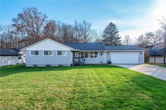 1599 Royalwood Rd, Broadview Heights, OH 44147