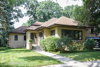 6632 N Hiawatha Ave, Chicago, IL 60646