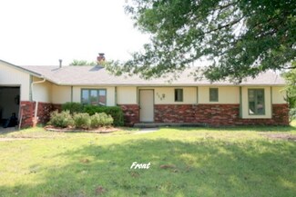 112 S Cedarwood Dr, Rose Hill, KS 67133