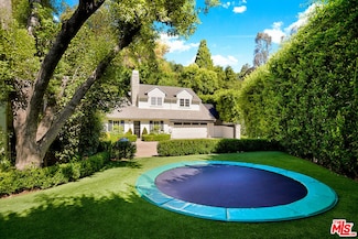 2791 Hutton Dr, Beverly Hills, CA 90210