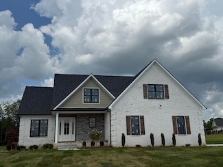 1004 Cade Dr, Wilmore, KY 40390