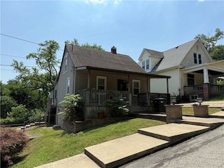 1119 Stewart St, Tarentum, PA 15084