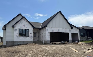 8911 Ranch Gate Rd, Lincoln, NE 68510