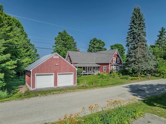 557 Old Rd E, Whitefield, NH 03598