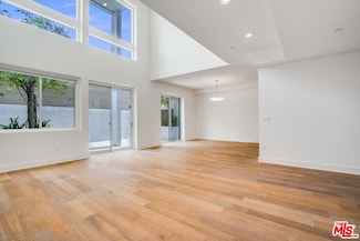 13337 Beach Ave Unit 102, Marina Del Rey, CA 90292