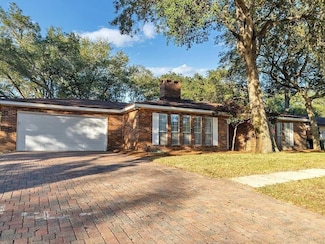 333 Shannon Ct NW, Fort Walton Beach, FL 32548