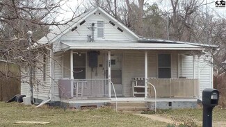 418 W Adams Ave, Sterling, KS 67579