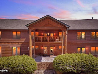 365 Smoky View Rd, Gatlinburg, TN 37738