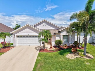 82 Maple Ln, Boynton Beach, FL 33436