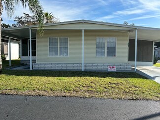 4626 Dove Dr, Zephyrhills, FL 33541